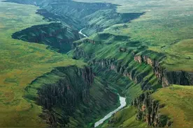 东非大裂谷图片