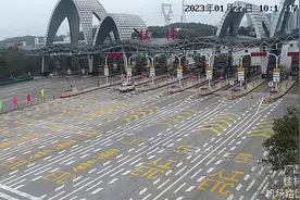刷新纪录！ 春节期间广西高速路车流量连续多日创新高图片