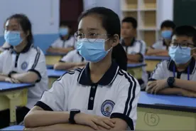 “这哪是验血，是配型吧”，学校体检学生拒不配合，家长做法亮了图片