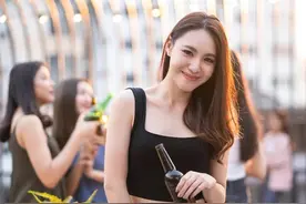 故事：那一年，我与姐姐的闺蜜发生一段情，结局：好幸福图片