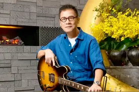 沧桑罗大佑：从医生到著名音乐人，再婚后58岁做父亲图片