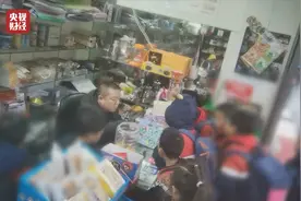 3·15晚会曝光｜校园门口抽奖游戏横行！商家可操控中奖率，专坑小学生图片