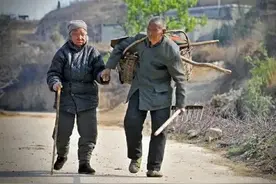 农村留守老人普遍存在的三种状况，看完让人泪奔！图片