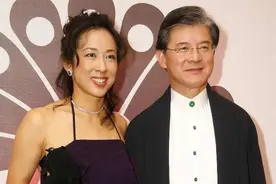罗康瑞：60岁迎娶白月光朱玲玲，百亿家产和她共享，儿子反击解气图片