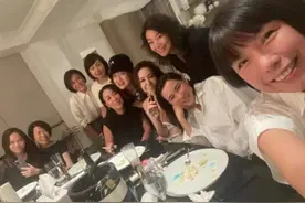 《浪姐》里的老烟枪，那英吉克隽逸边聊边抽，宁静除了抽烟还打架图片