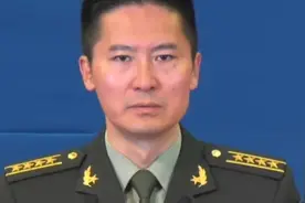反“独”促统，台湾当归|国防部新闻发言人谭克非眼神带杀气！图片