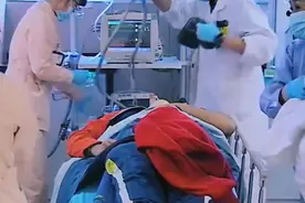 故事：上海14岁男孩打篮球受伤，确诊高位截瘫，母亲听到瞬间泪崩图片