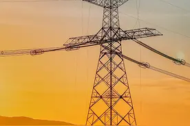 年送电360亿度以上！“疆电入渝”特高压工程投产送电图片