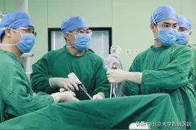 多学科密切合作，一次手术切除患者两个部位肿瘤图片