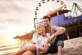 男女相处，有了肢体上的接触，关系就“变味”了图片