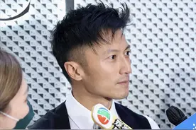 谢霆锋生图王者，复古绣花裤，眼角的疤痕抢镜，和郭富城久违同框图片