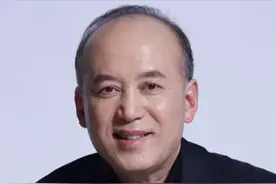 郭达的妻子吴芳：嫁小丈夫也幸福，今儿子成她“心病”图片