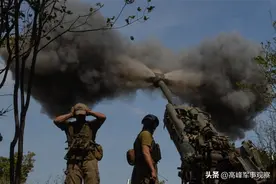 7万乌军围攻巴赫穆特，已打开第三个缺口，俄抽调两个空降旅驰援图片