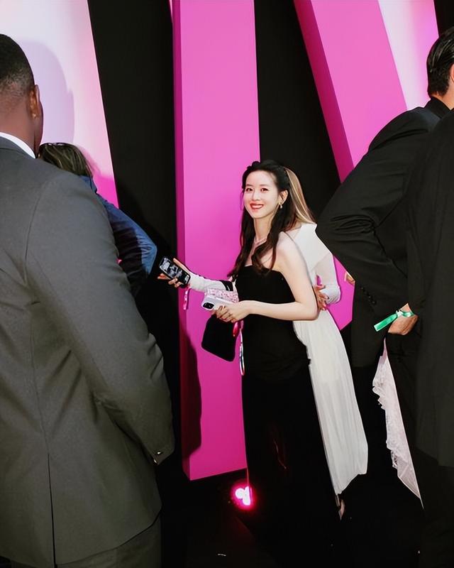 ������Ҳȥ����ˣ���ҫ�������������������Ĩ�غ�ȹ���ݱ�����