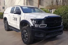 中兴威狮1949加盖版实车曝光，外观很霸气，搭载2.0T动力图片