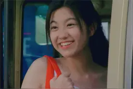 可爱到尖叫！18岁的宅男女神陈自瑶，符合我对白月光的全部想象图片