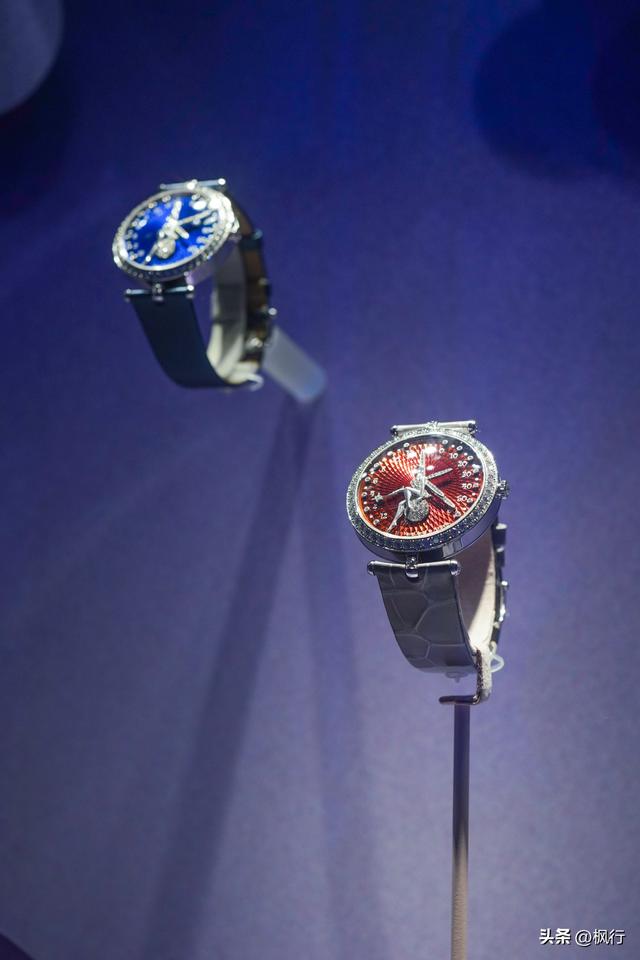 꾭䣬ʱű龭ѴչӭɫйϦ