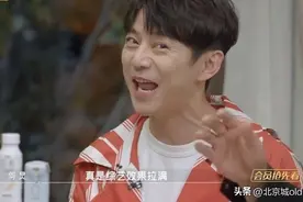 音乐会：何炅爆笑百出，周深惊人肺活量疯狂内卷，高情商引发热议图片