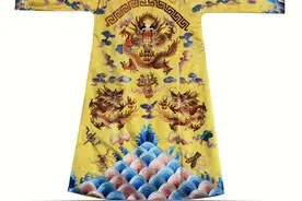 幼儿讲故事新编《国王的新衣》图片