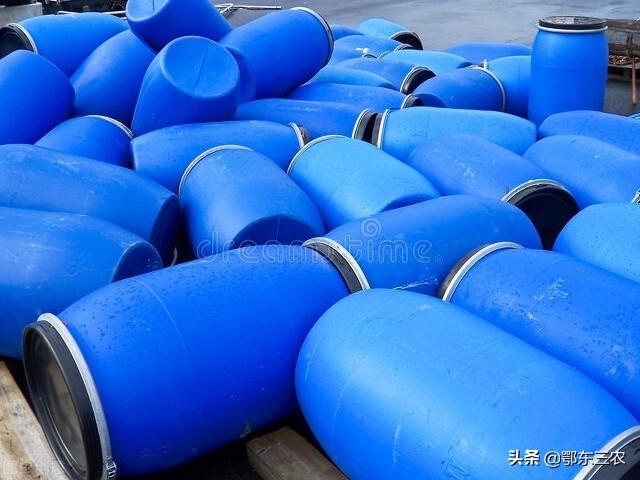 农民用豆腐渣自制腐殖酸水溶肥，肥效胜过磷酸二氢钾