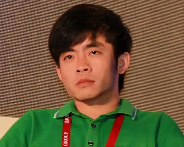 蒸发300亿！“渣渣辉”捧红的公司，被天才创始人坑惨了