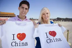 上海开放事业单位，允许外籍人士进入体制内，权贵外籍子女能进？图片