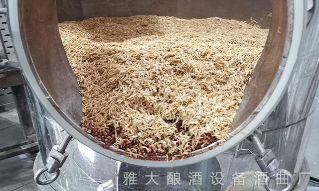 用蒸馏酿酒设备做酒，引起酒苦的原因有哪些？