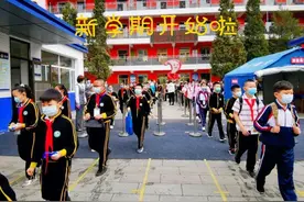 云南中小学生2023开学时间为2.26日，假期时长42天。图片