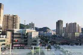 人口不到20万的陕北县城，出了家喻户晓的作家，藏着世界级的景色图片