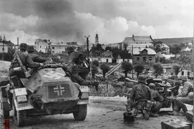 二战前德国向中国出售40万套装备，希特勒：不要钱，只要三件东西图片