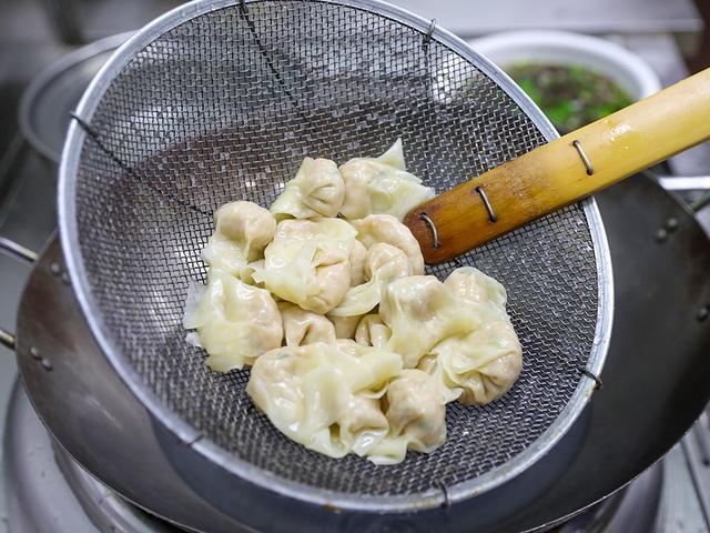 疫情反复，建议大家：少囤米面，多囤4类“半成品”，营养耐保存