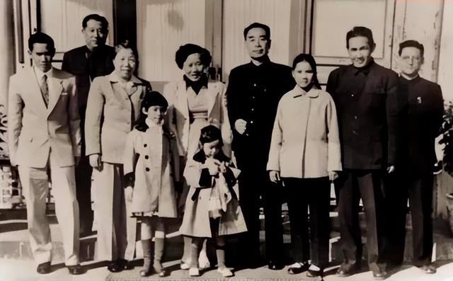 ̩�������ҵ�Ů����������������Ů��1970������������ȥӢ����ѧ