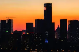 去哪打工最赚钱？31省份私企平均工资出炉！山东连前十都进不了图片