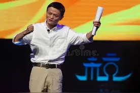 马云弄垮了实体经济？弄活电商。降低了抢劫犯罪，激活网络诈骗。图片