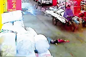 10年前，那个抱起“小悦悦”的拾荒阿姨陈贤妹，后来怎么样了？图片