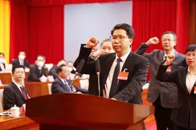 快讯！陈文初当选北海市海城区人民政府区长图片