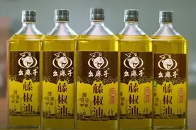 一瓶不起眼的藤椒油，怎么撑起了一个IPO？图片