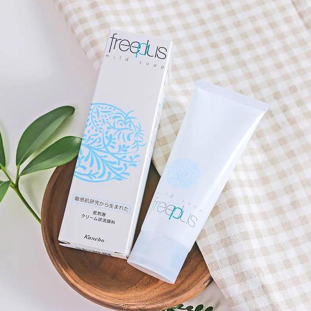 好皮肤洗出来，几款口碑好的洗面奶，让肌肤变得非常洁净润滑