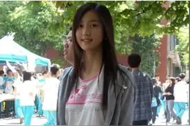 神回复：以前的美女有模有样，现在的美女一模一样图片