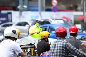 11月起，无牌车不能上路，有地方已经实施，涉及电动车、三轮车图片
