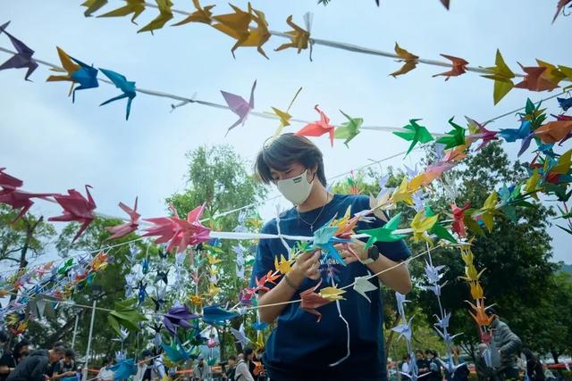 视觉｜香港火灾七日祭：关于爱	、怀念和记忆