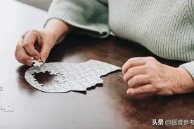 一个简单的动作，帮你强身又健脑图片