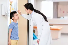 孩子的身高到底随爸还是随妈？看了答案后，是不是你想的不一样图片