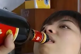 湖南女孩刘静“千杯不醉”，饮酒就像喝水，检查后才知是特殊体质图片