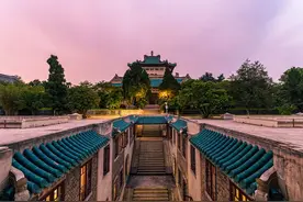 武汉大学校长：我们上大学的年代，高等教育专注培养人才，很少要求大学老师做科研图片