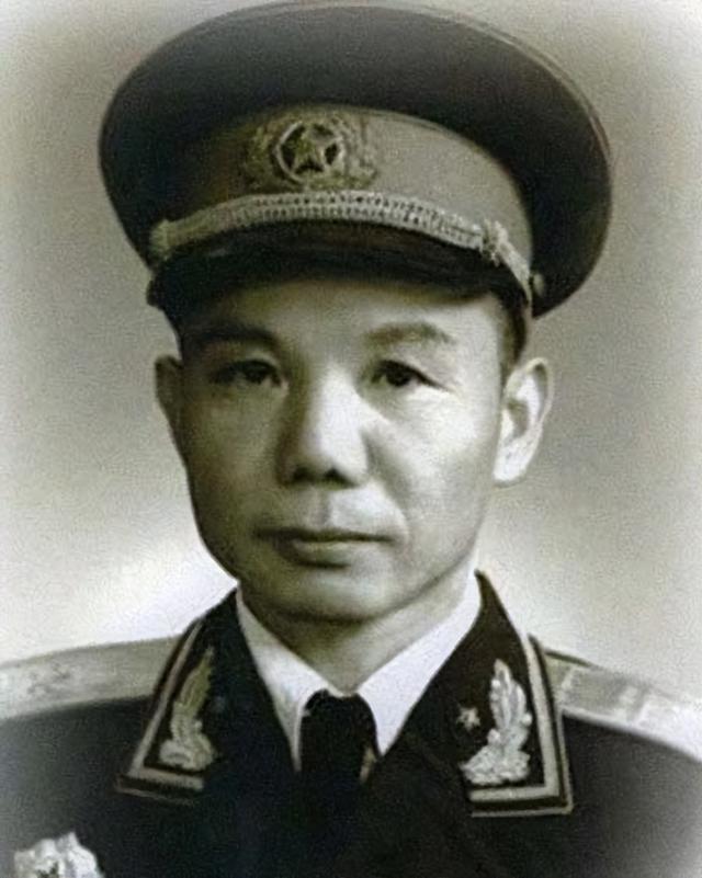 刘伯承正在南京军事学院担任院长