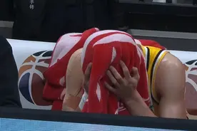 孙铭徽哭泣！辽厦G5众生相，赵继伟安慰+杨鸣激动，赵本山观战图片