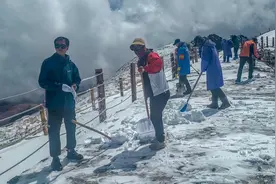 今日长白山丨五月到长白山来看雪图片