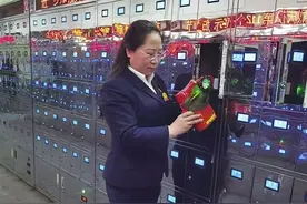 心中不灭的“灯”——官地矿女子充电队尽心尽责守护矿工安全图片