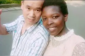 全网最幸福的黑人，20岁爱上中国男人，如今为何拥有500万粉丝？图片